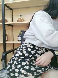 【推荐尊享】超美气质小少妇【果儿】剧情新作-制服女秘书的呻吟 为了让老板满意主动骑乘 卫生间操到床上
